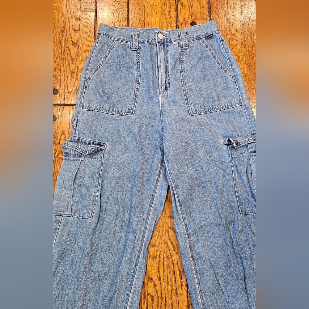 CELLO Women’s Cargo Jeans – Size 9 – 100% Cotton – Light Wash - Picture 8 of 11